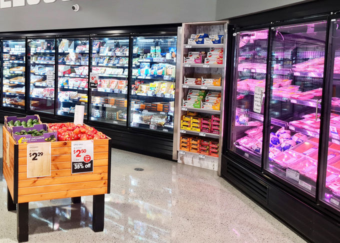 Supermarket Upright Glass Door Display Freezer Low Temperature